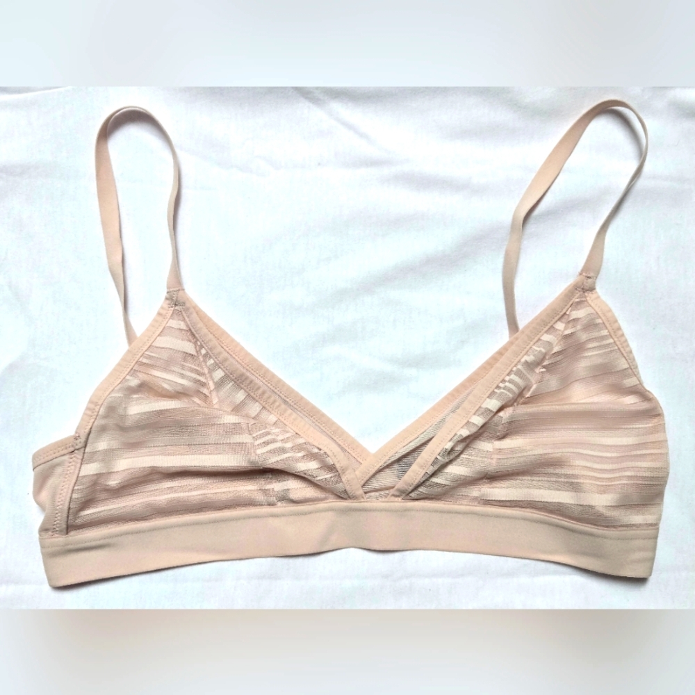 NWOT Adore Me Size L Triangle Nude Bralette